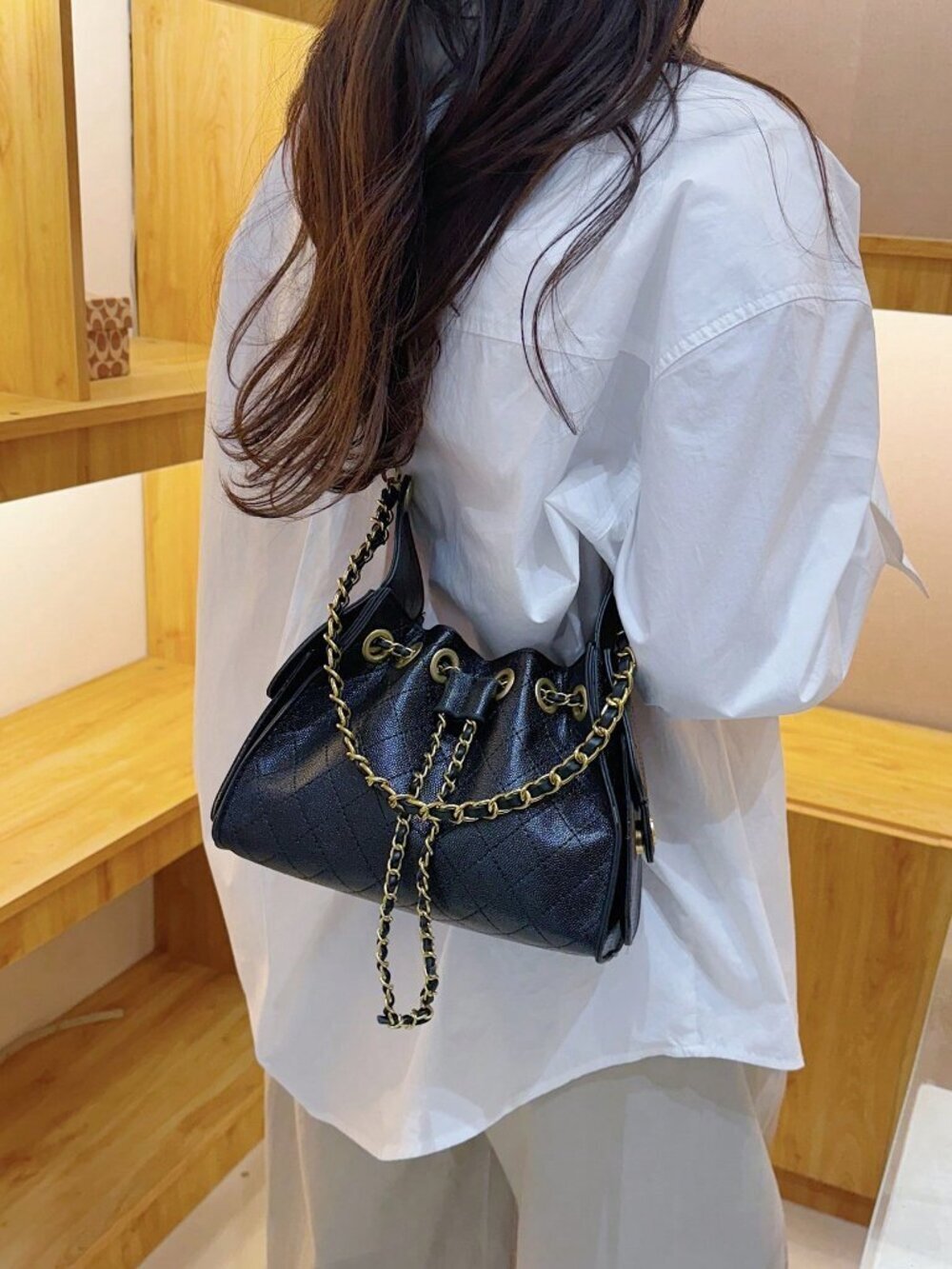 Black Casual Women's Rhombus Embroidery Small Square Dual Chain Crossbody Bag - Picture 2 of 12